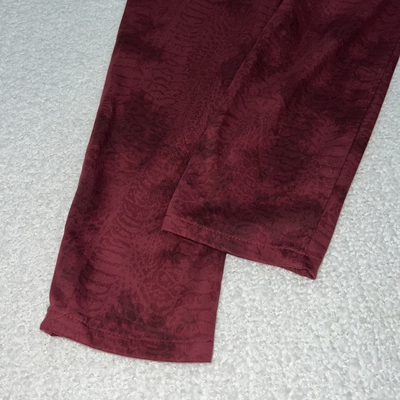 Diesel Industry Denim Livier-SP Super Slim Jegging
Stretch Low Waist Bordeaux - Picture 6 of 10